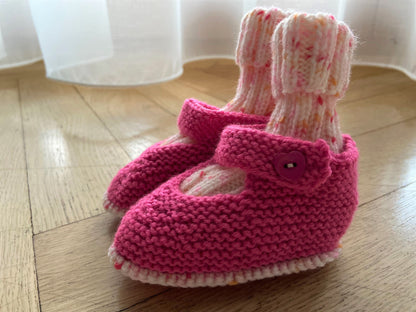 Babyschuhe mit Socken