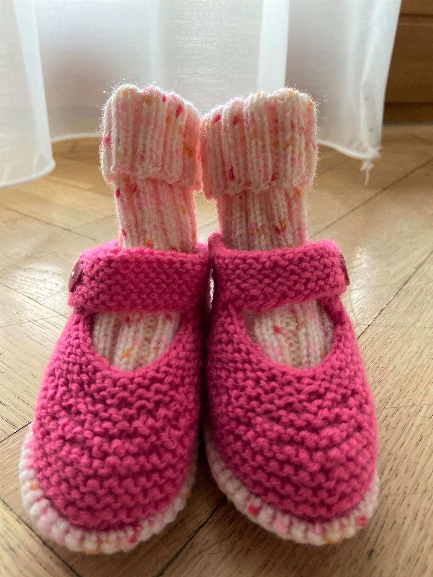 Babyschuhe mit Socken