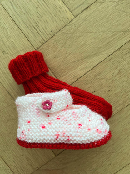 Babyschuhe mit Socken