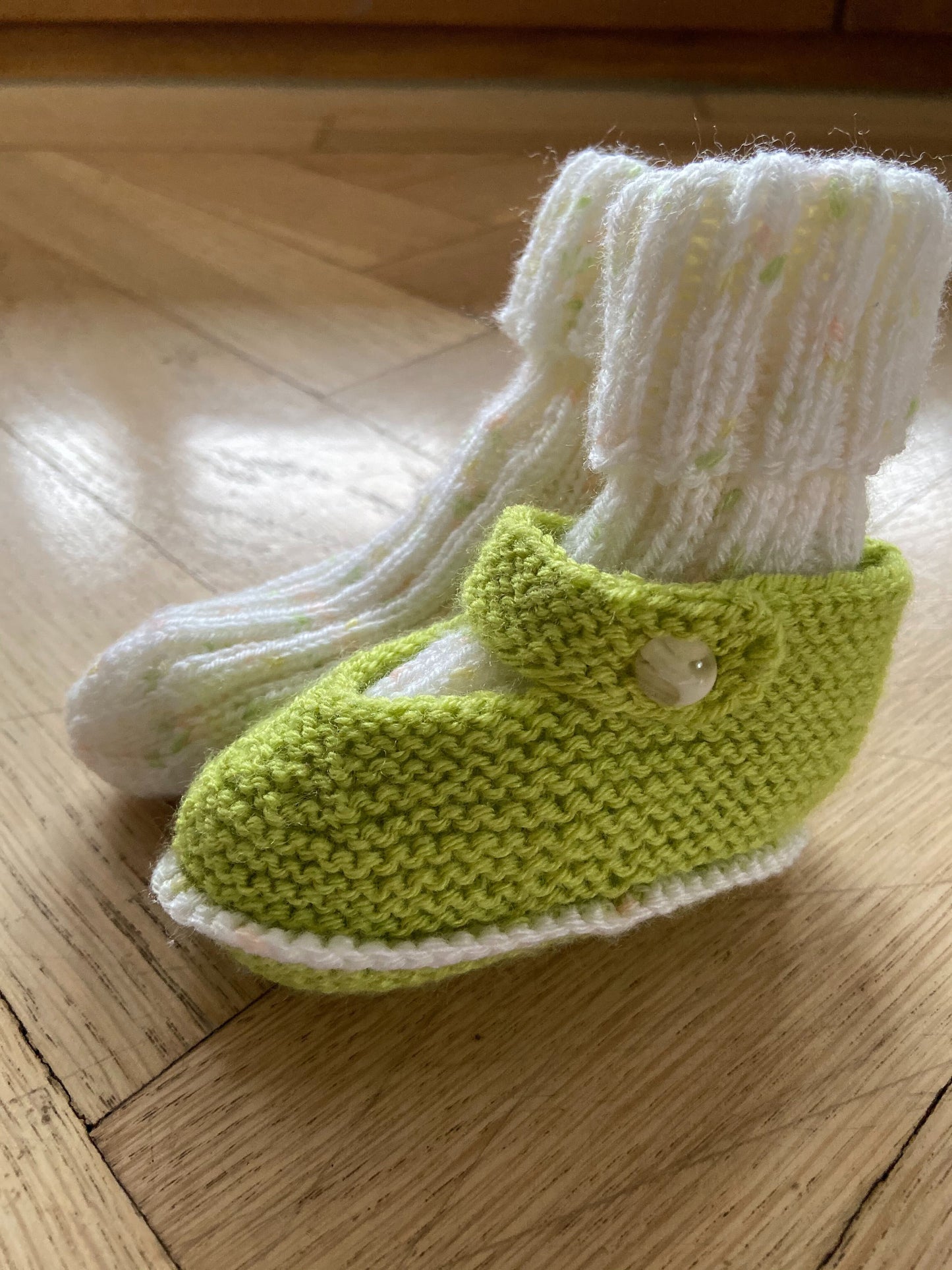 Babyschuhe & -socken Apfelgrün / Weiß meliert