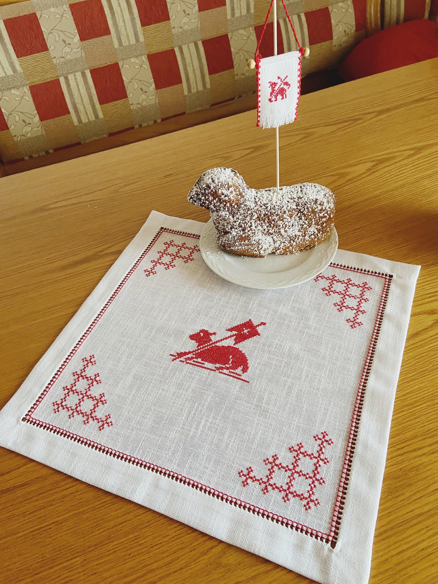 Weihekorbdecke für Ostern